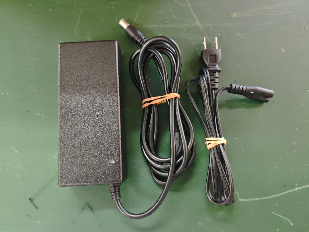 Jackery 700 ポータブル電源 (704.6wh)①