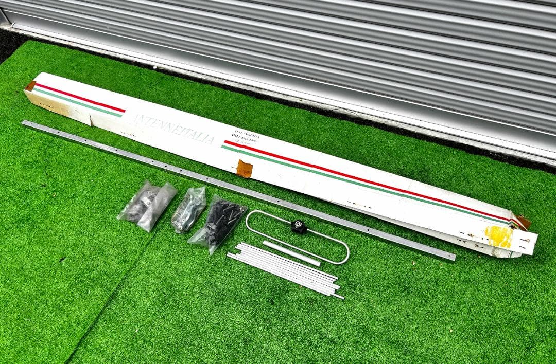 ひ*り様 ANTENNE ITALIA /UH1 432-438 MHz アンテ Directional Antenna Directive 4 ELEMENTS 300-600MHz mod. ARYCK-E