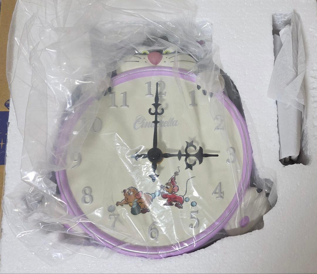 ディズニーストア ルシファー 時計 DISNEY CAT DAY 2026