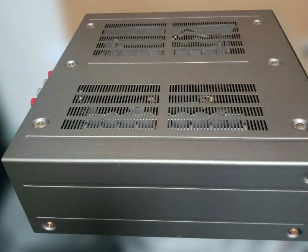 サンスイ最後のブリメインアンプ AU-α607NRA Ⅱ