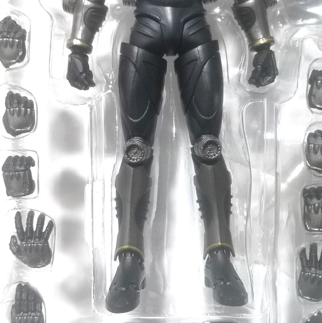 S.H.Figuarts 仮面ライダーリュウガ＆ドラグブラッカー 開封美品