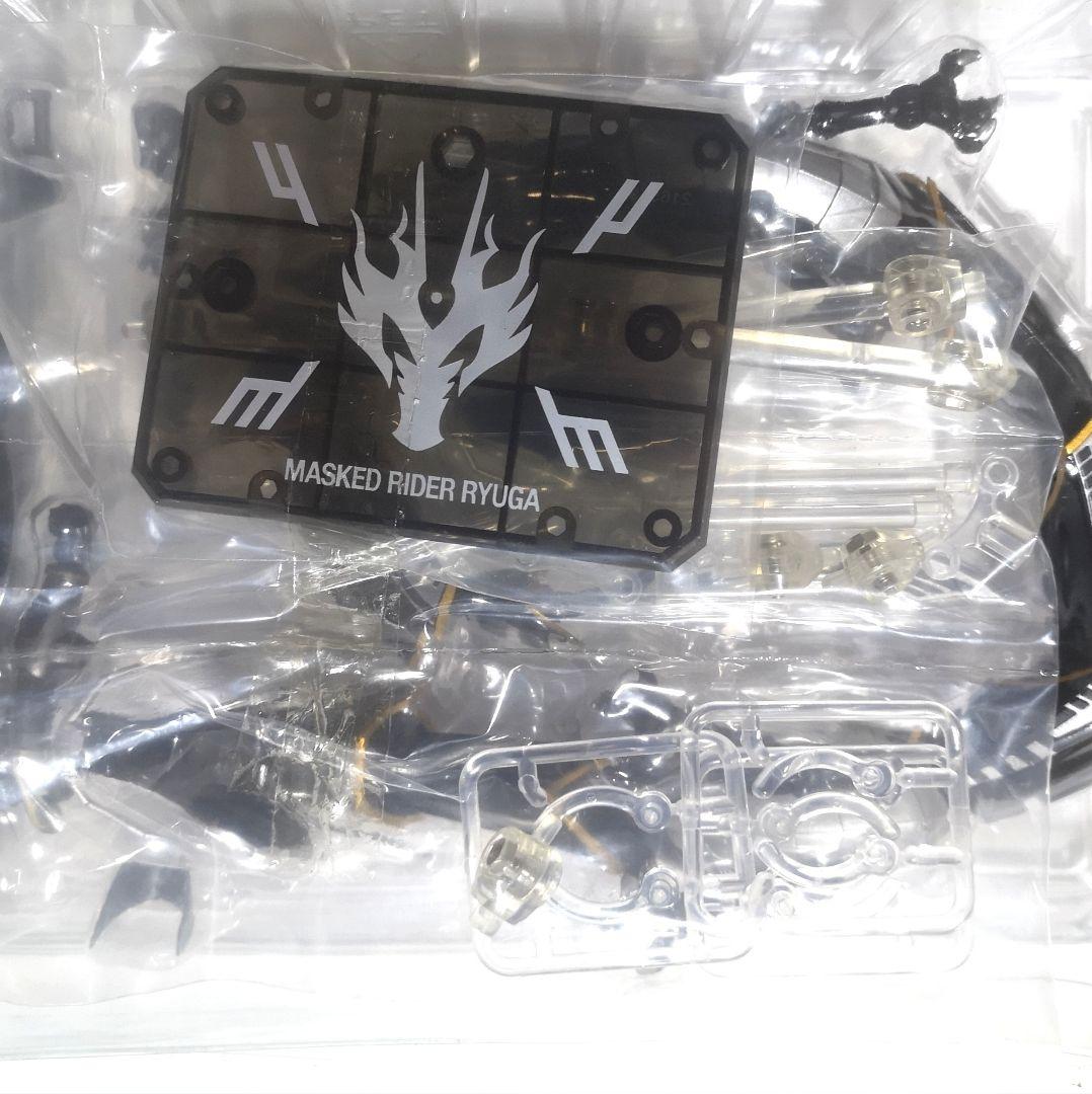 S.H.Figuarts 仮面ライダーリュウガ＆ドラグブラッカー 開封美品