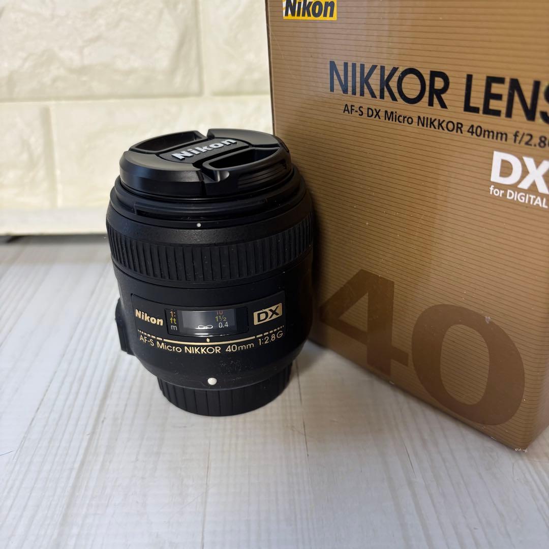 Nikon AF-S DX Micro NIKKOR 40mm f/28G 箱付 Amazon.com : Nikon AF-S DX Micro-NIKKOR 40mm f/2.8G Close-up Lens