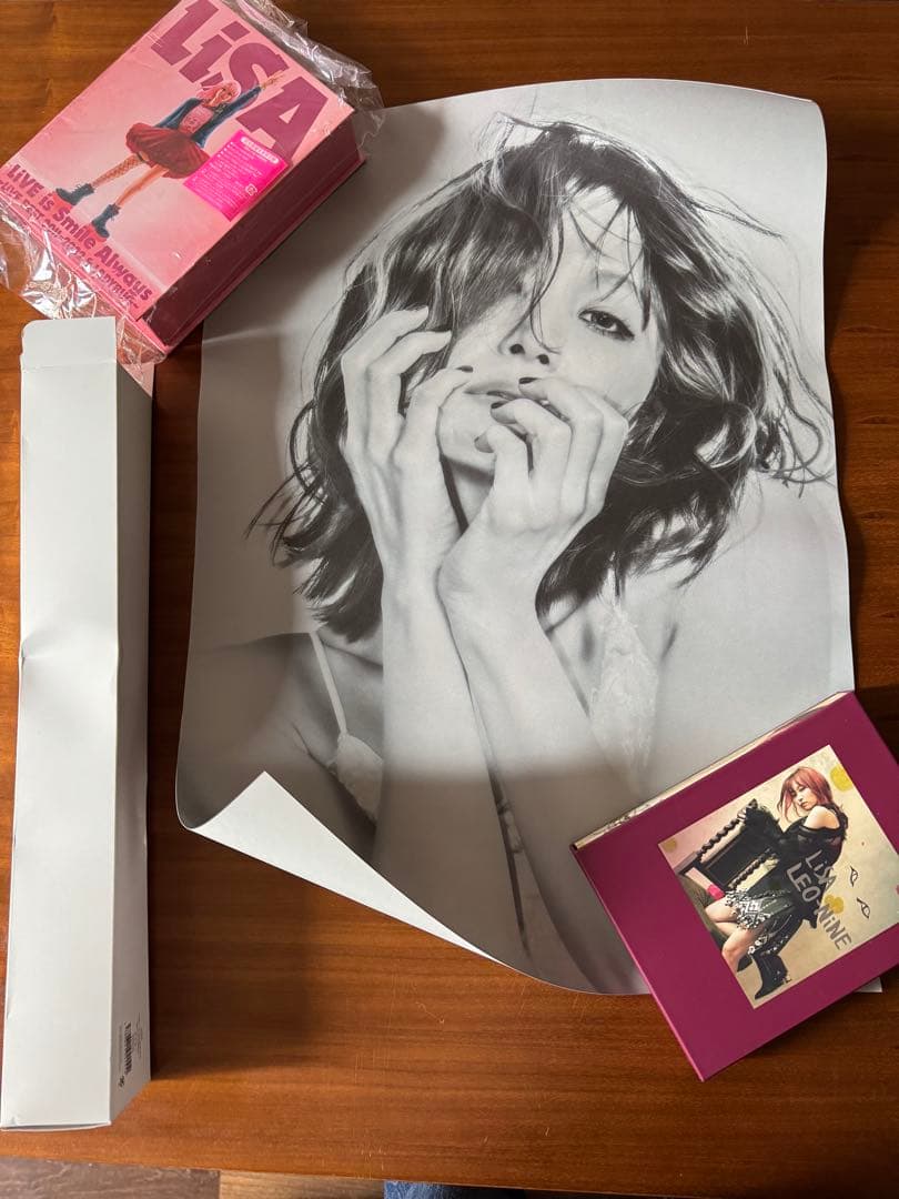 LiSA 限定品セット8点＋レコードLADYBUG +おまけポスター&ステッカー