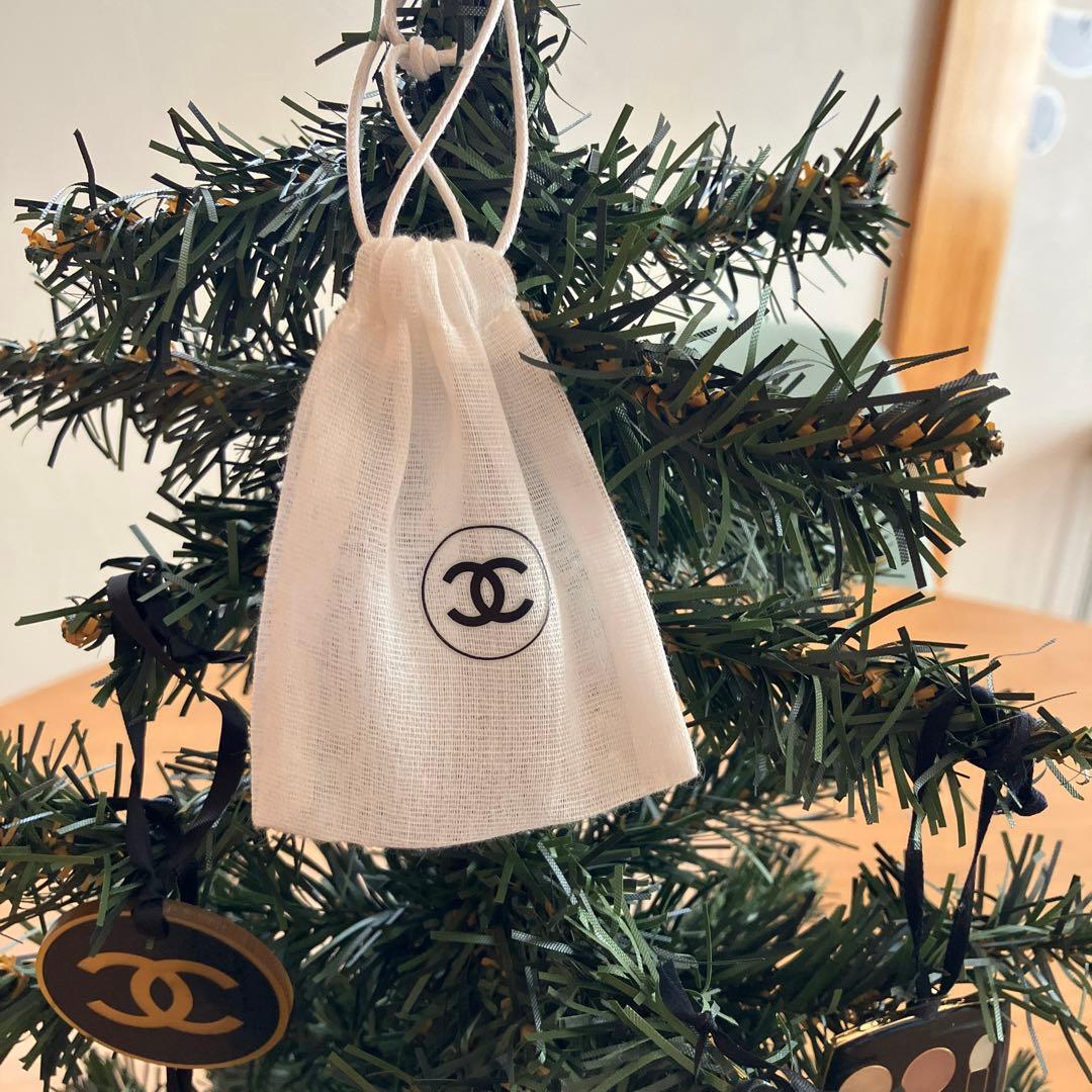 CHANEL クリスマスツリー チャーム ノベルティ - メルカリ