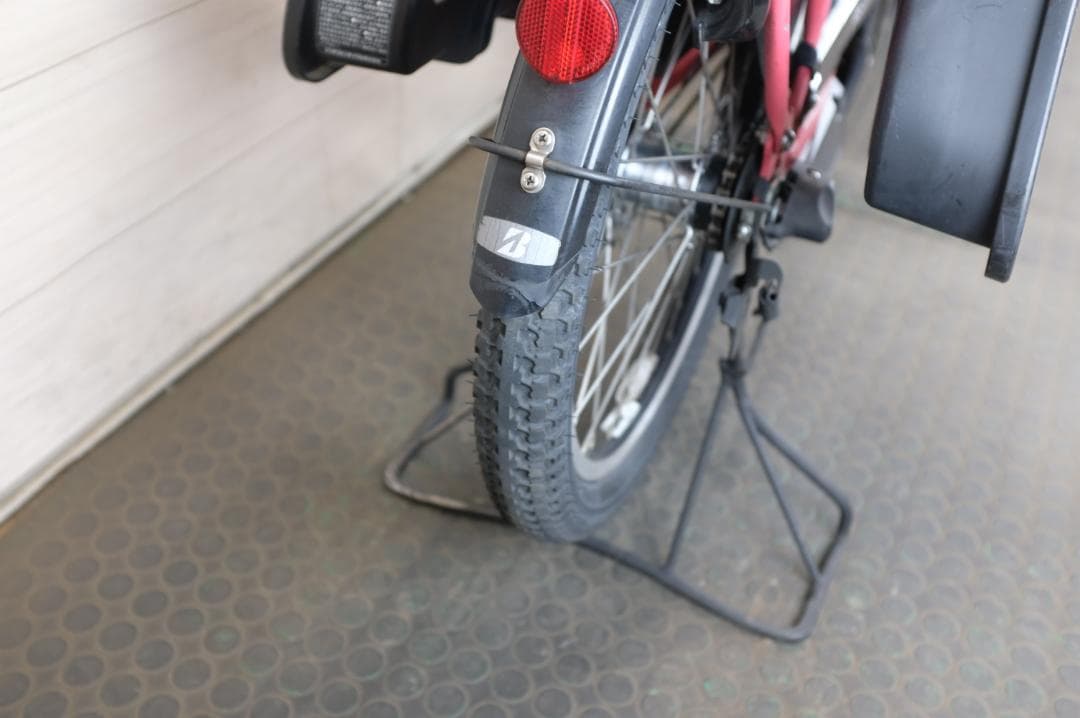 D*u様 BS アシスタ　20インチ　3段　8.7Ah（4点灯）充電器あり