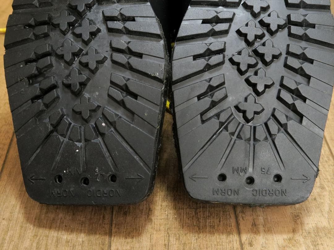 【再値下げ】アゾロ テレマークブーツ【23.5cm】