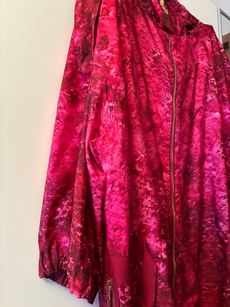 モンクレールガムルージュ フード付きナイロンコート