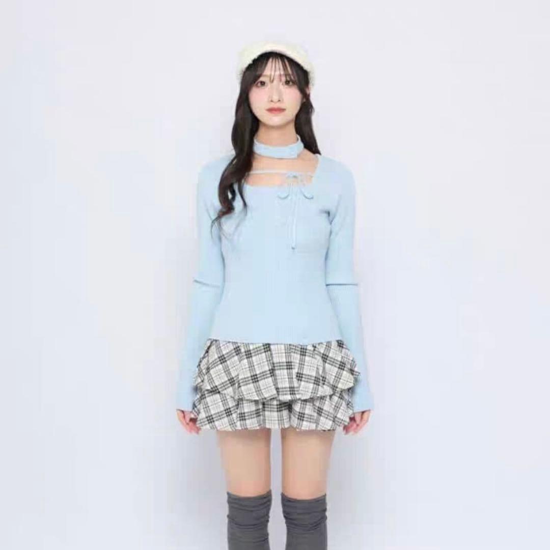 BUBBLES チョーカーボタンニットトップス - メルカリ