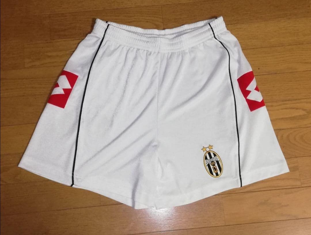 【匿名配送】【入手困難】02/03　ユベントス　白　黒　赤　ユーべ　デルピエロ