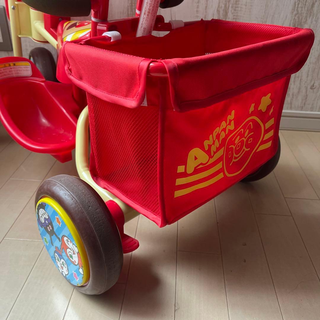 【美品】送料込み アンパンマン デラックスII レッド三輪車
