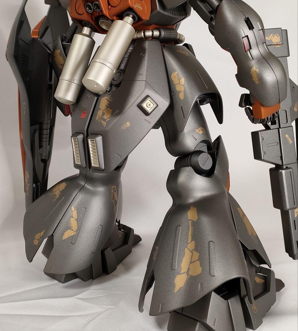 ガンプラ 塗装済完成品 MG MSN-04 サザビー