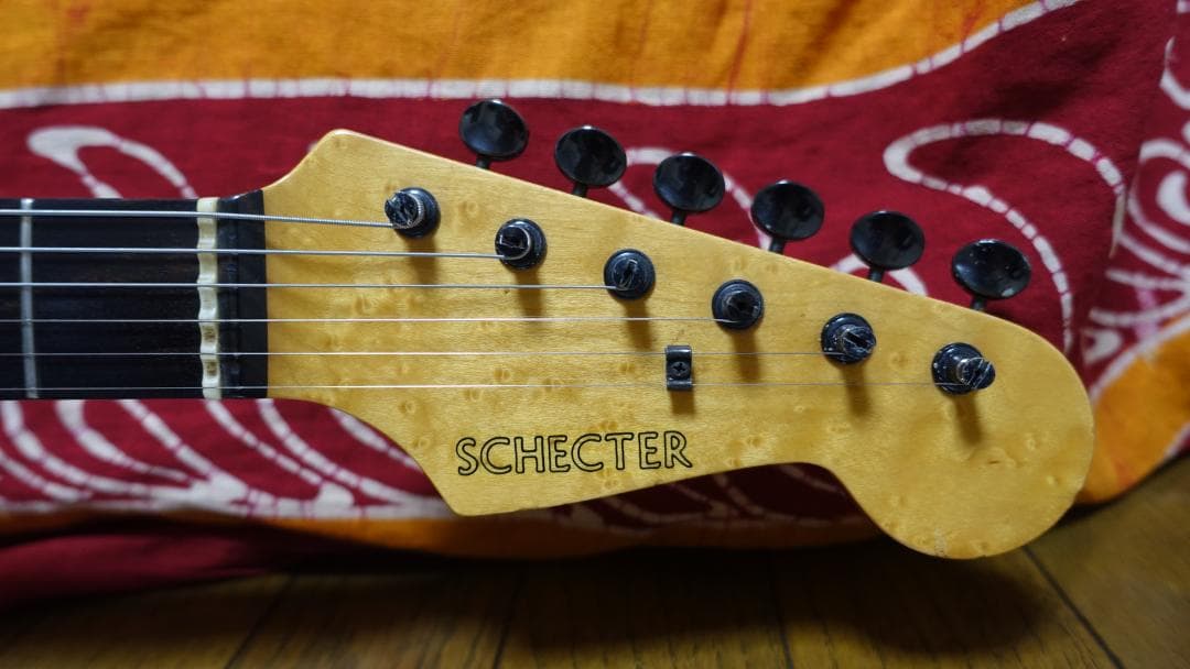 Schecter Stratocaster 3S EMG 無垢キルトメイプル - メルカリ