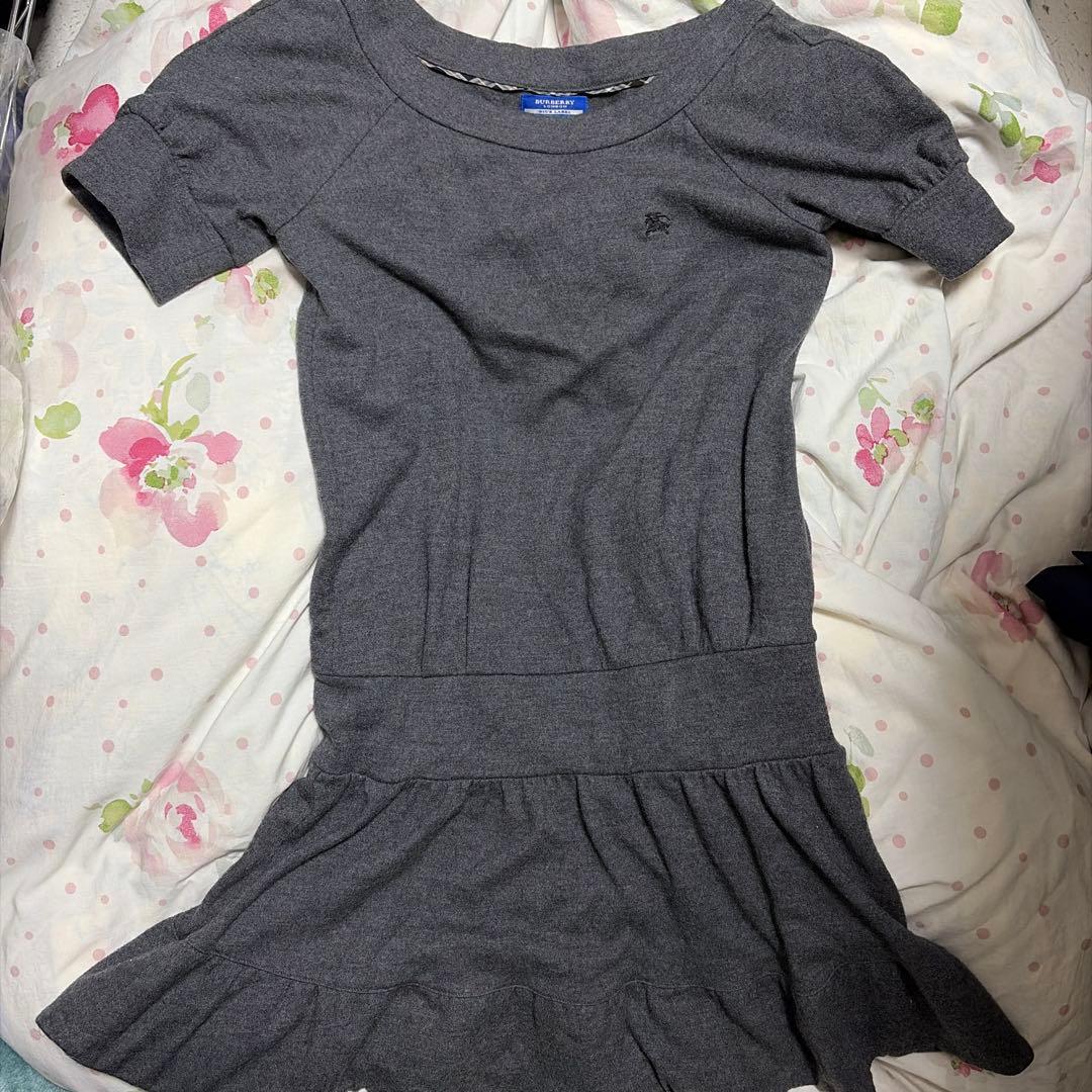 Burberry グレー 半袖ワンピース - メルカリ