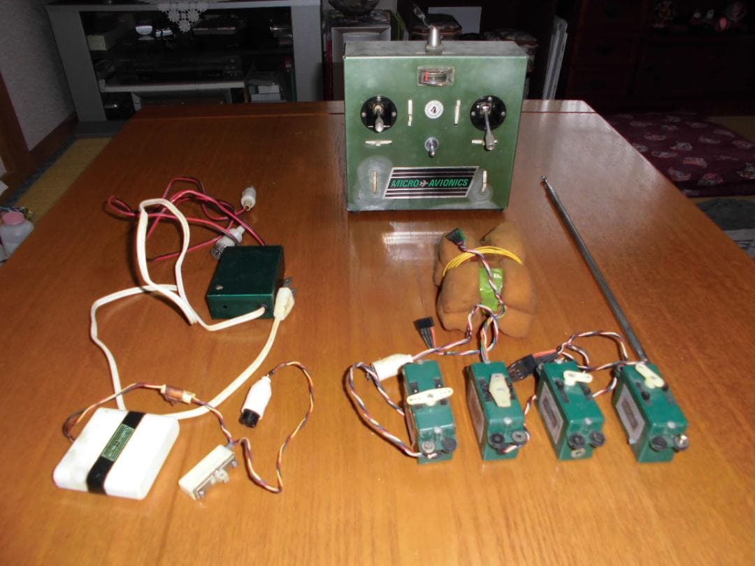 マイクロアビオニクス　ラジコン プロポ 再再再値下げ　送料込み マイクロアビオニクス ラジコン プロポ 再再再値下げ 送料込み