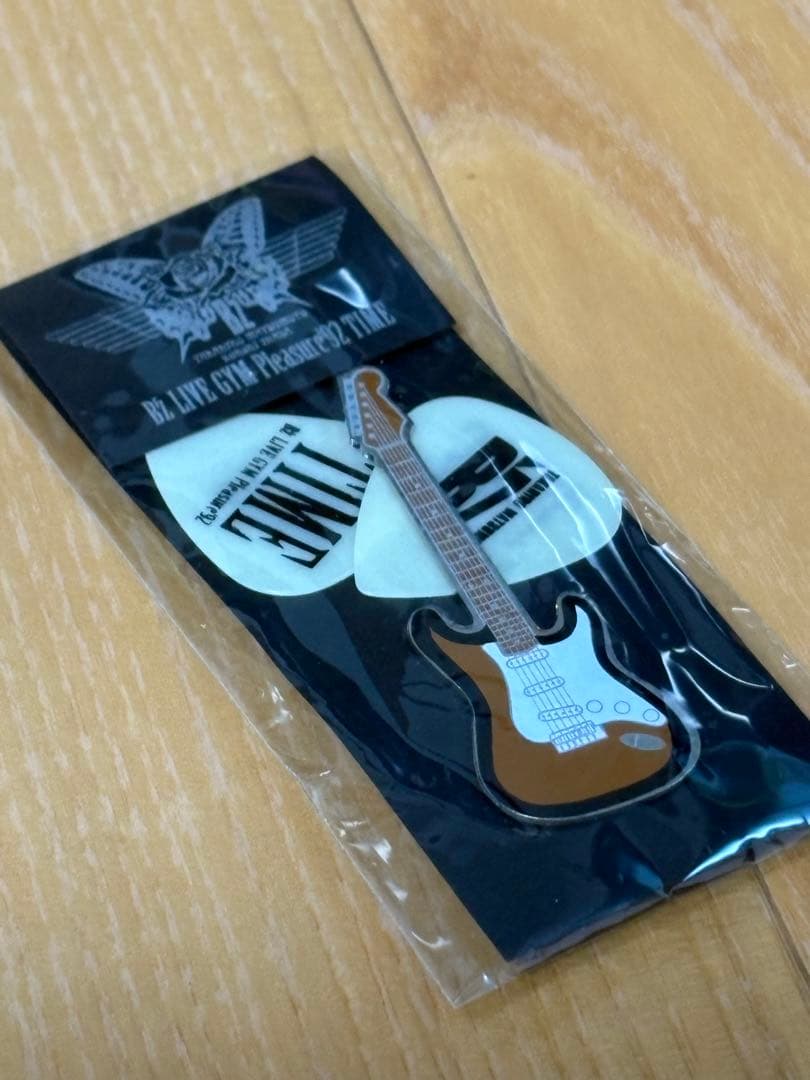 B’z Live-Gym Pleasures’92 TIME ピック　ピンバッジ