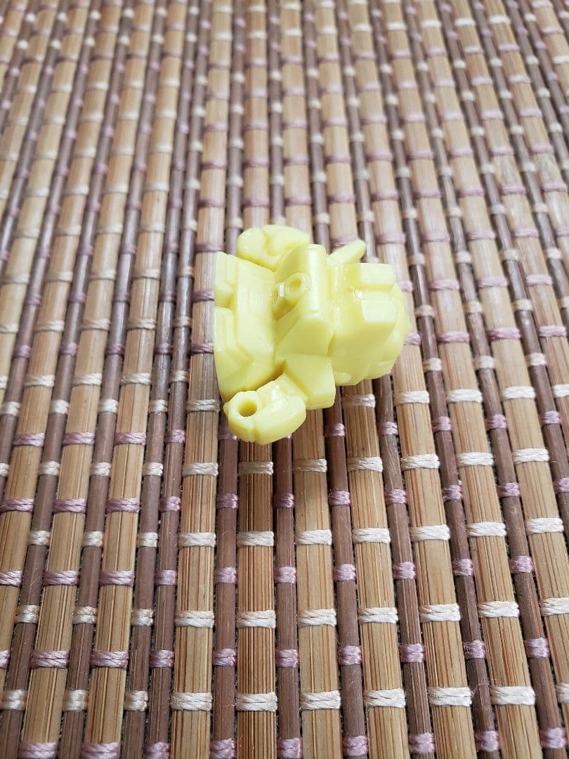 SDレイズナー消しゴムマーク2ダルジャン　黄色　ガン消し　キャラクター