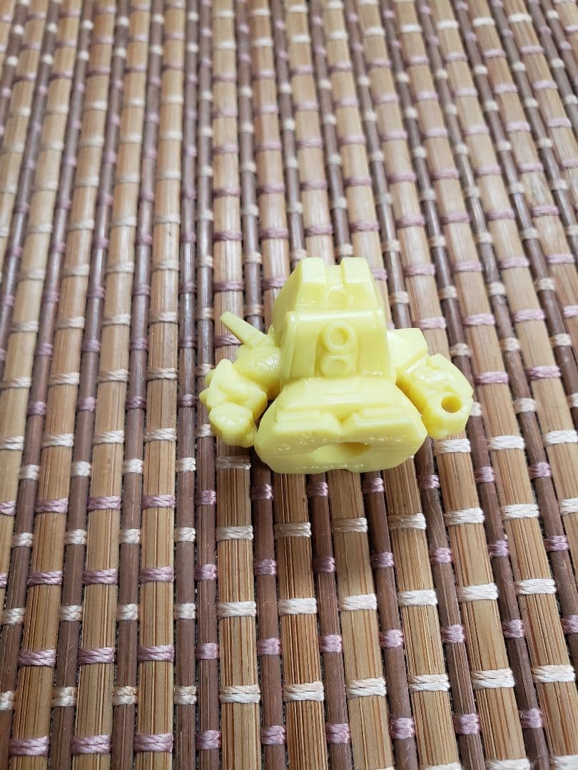 SDレイズナー消しゴムマーク2ダルジャン　黄色　ガン消し　キャラクター