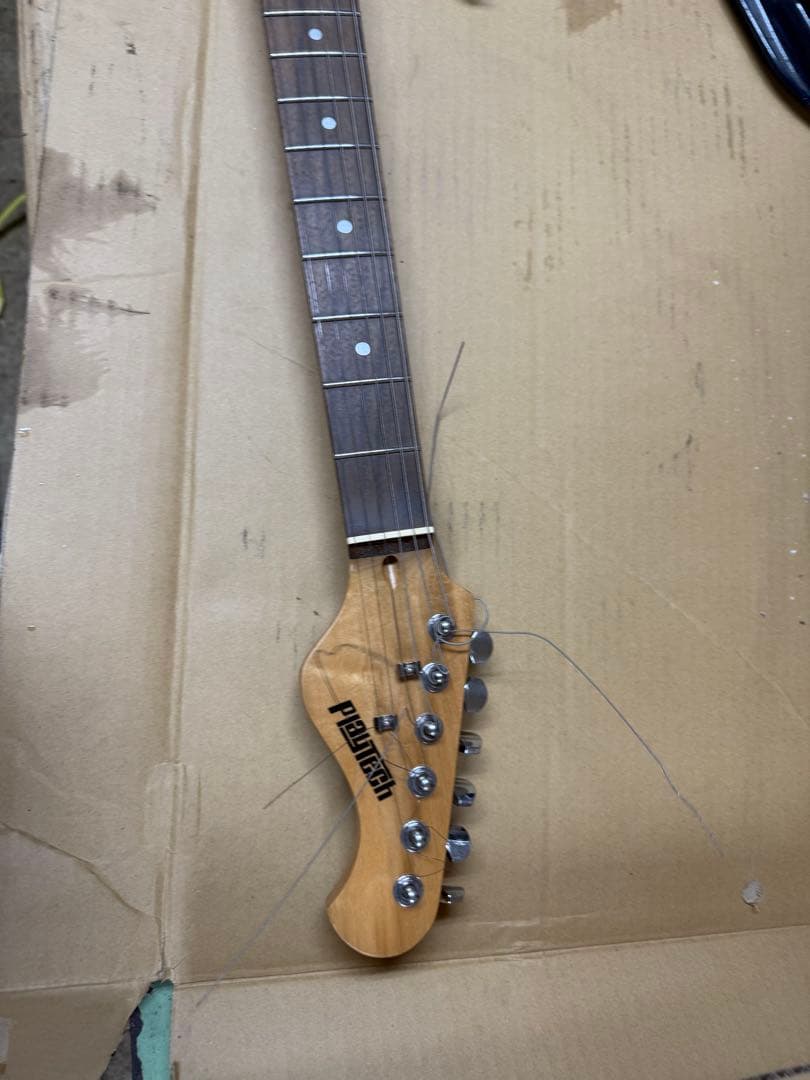 Pulsar エレキギター ホワイト