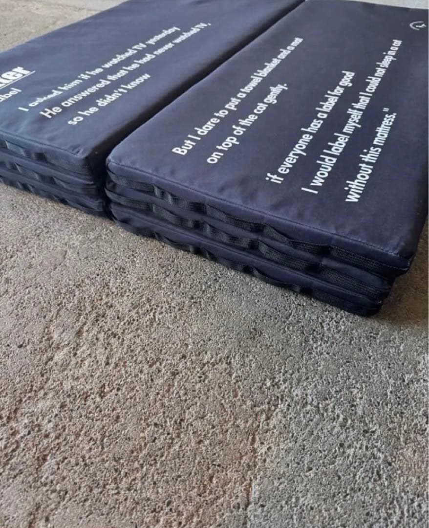 BRUNT letter (ブラント レッテル) ブラック 廃盤 生産終了品 - メルカリ