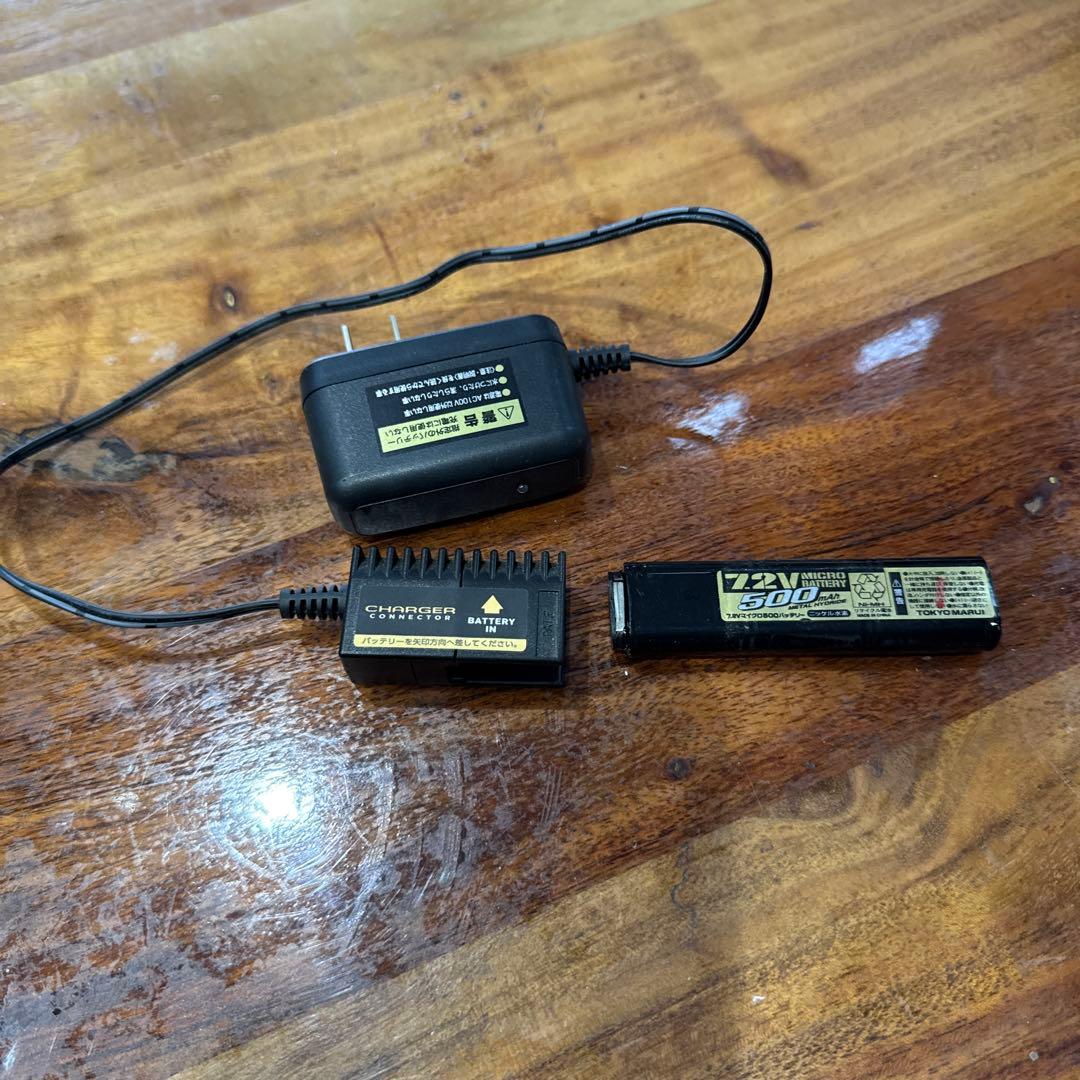 mp7 電動ガン　リポ化　マガジン2本、ノーマルバッテリー付き