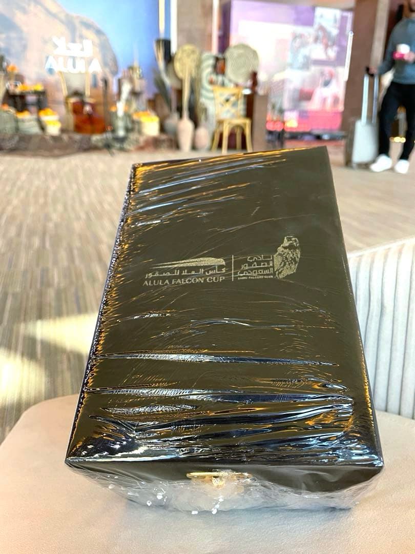 サウジアラビア アルウラ ALULA ファルコンカップ 記念品 ②未開封品