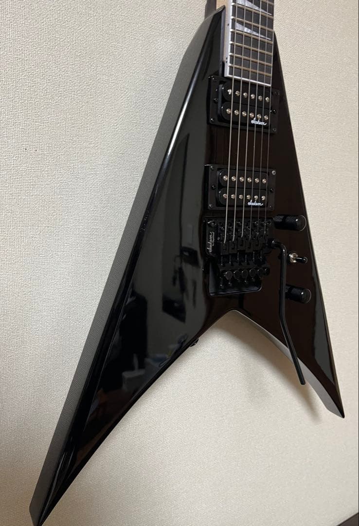 【中古】Jackson エレキギター JS32 kingVブラック