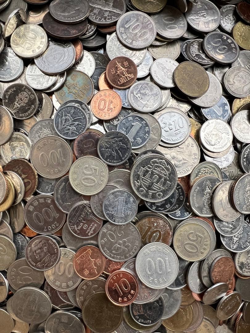 3964【外国コイン】約5キロ 5Kg 硬貨 花コイン 古銭 - メルカリ