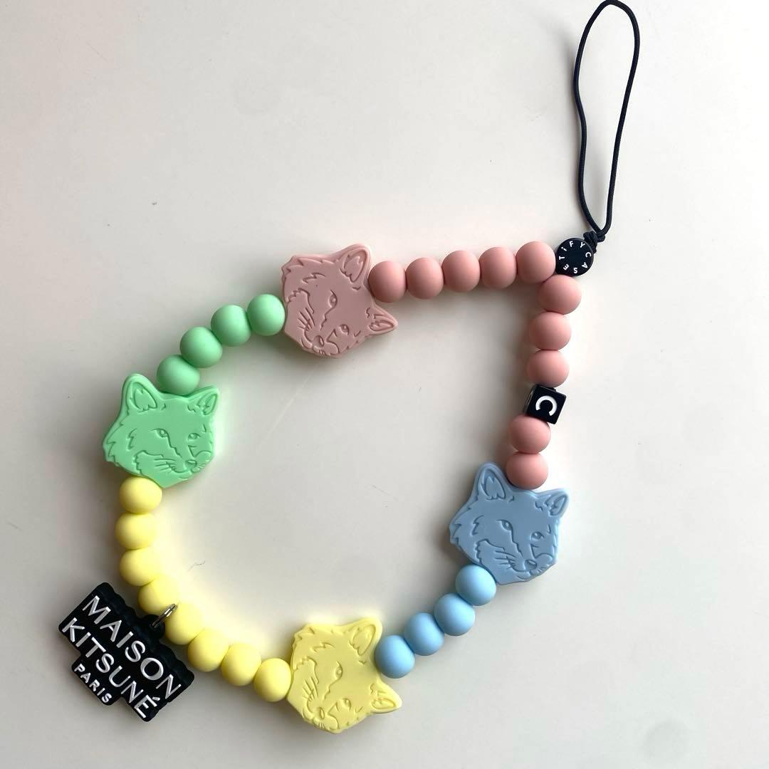 メゾンキツネ×CASETiFY｜ストラップ スマホ チャーム - メルカリ