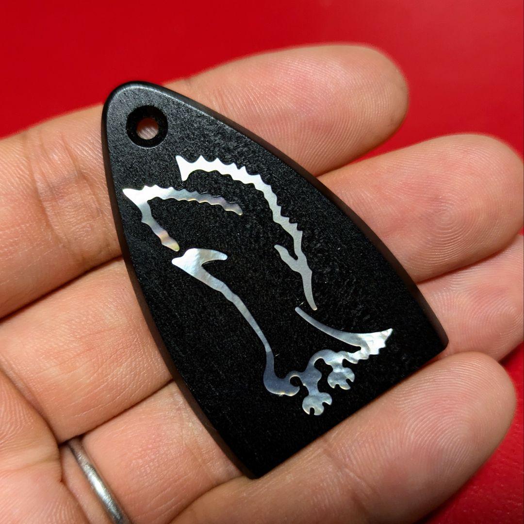 PRS ブラックエボニー製 パールフレーム トラスロッドカバー - メルカリ