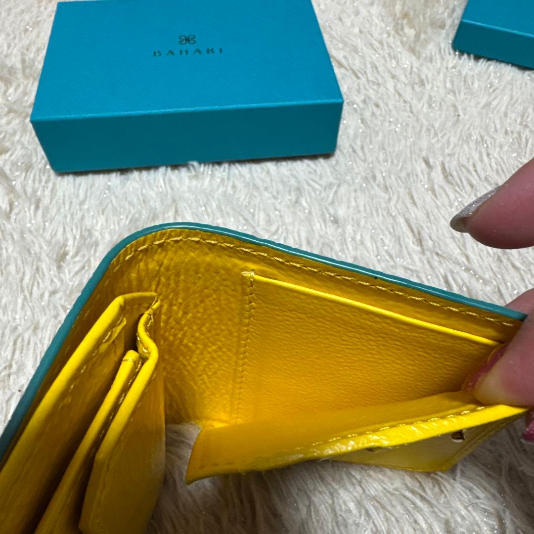BAHARI】ガルーシャ☆ミニ折り財布☆ポリッシュターコイズブルー（美品