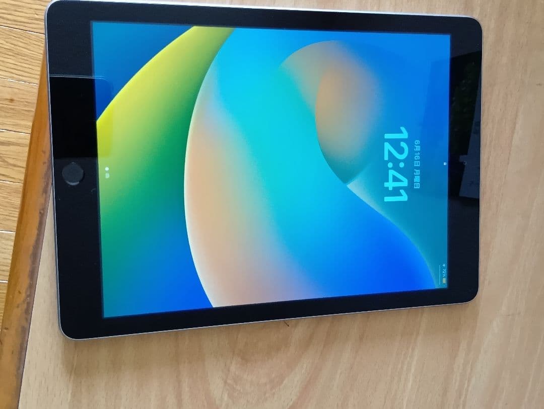 ipad 第５世代 Amazon.co.jp: 【整備済み品】Apple iPad (第5世代) Wi-Fi 128GB