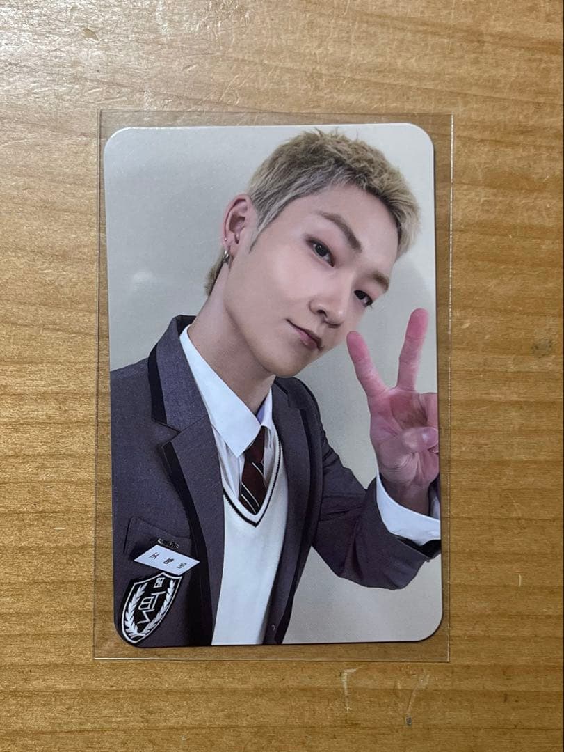 THEBOYZ トレカ ケビン - メルカリ