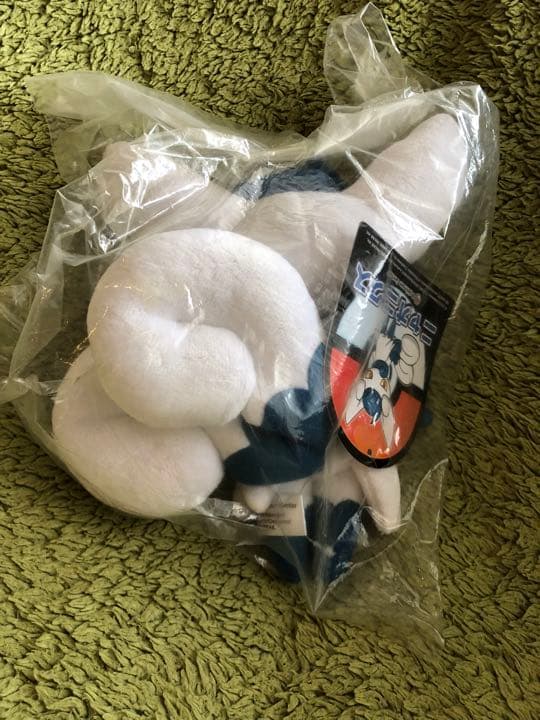 ポケモンセンター　ニャオニクス　ぬいぐるみ