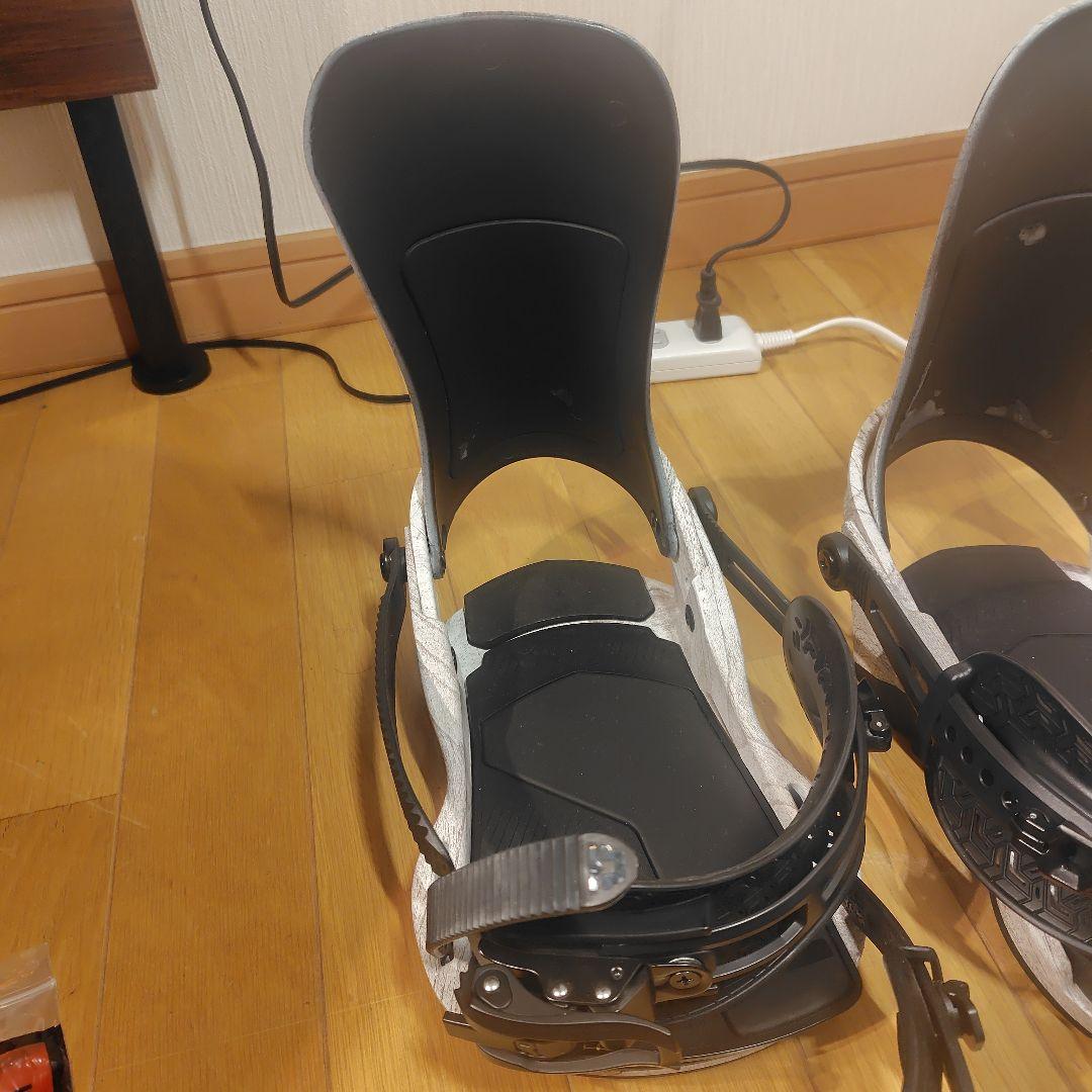 UNION ATLAS スノーボードビンディング ホワイトウッド S