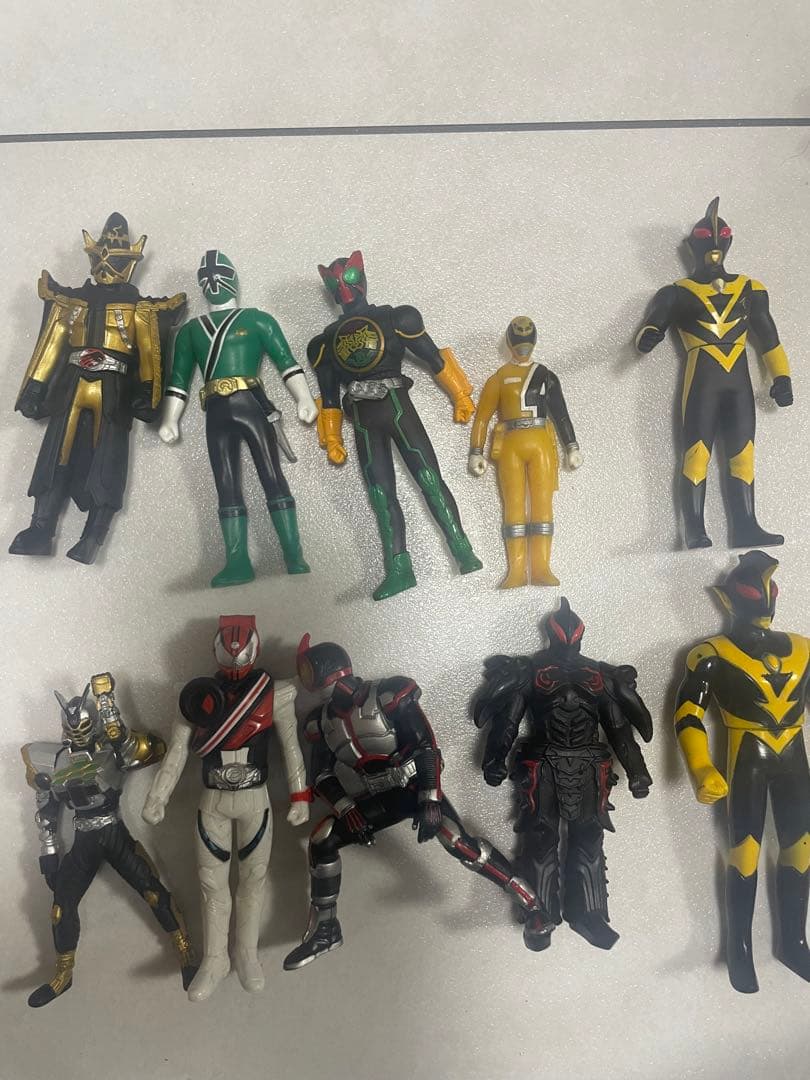 仮面ライダーなど165体