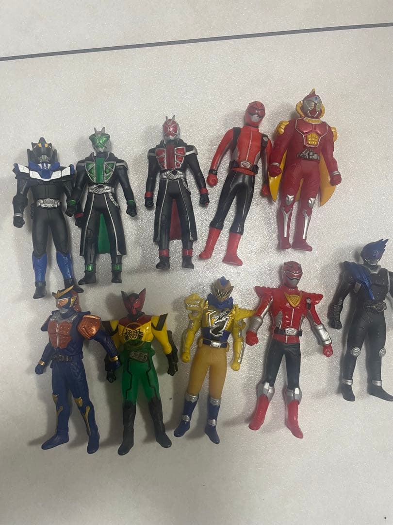 仮面ライダーなど165体