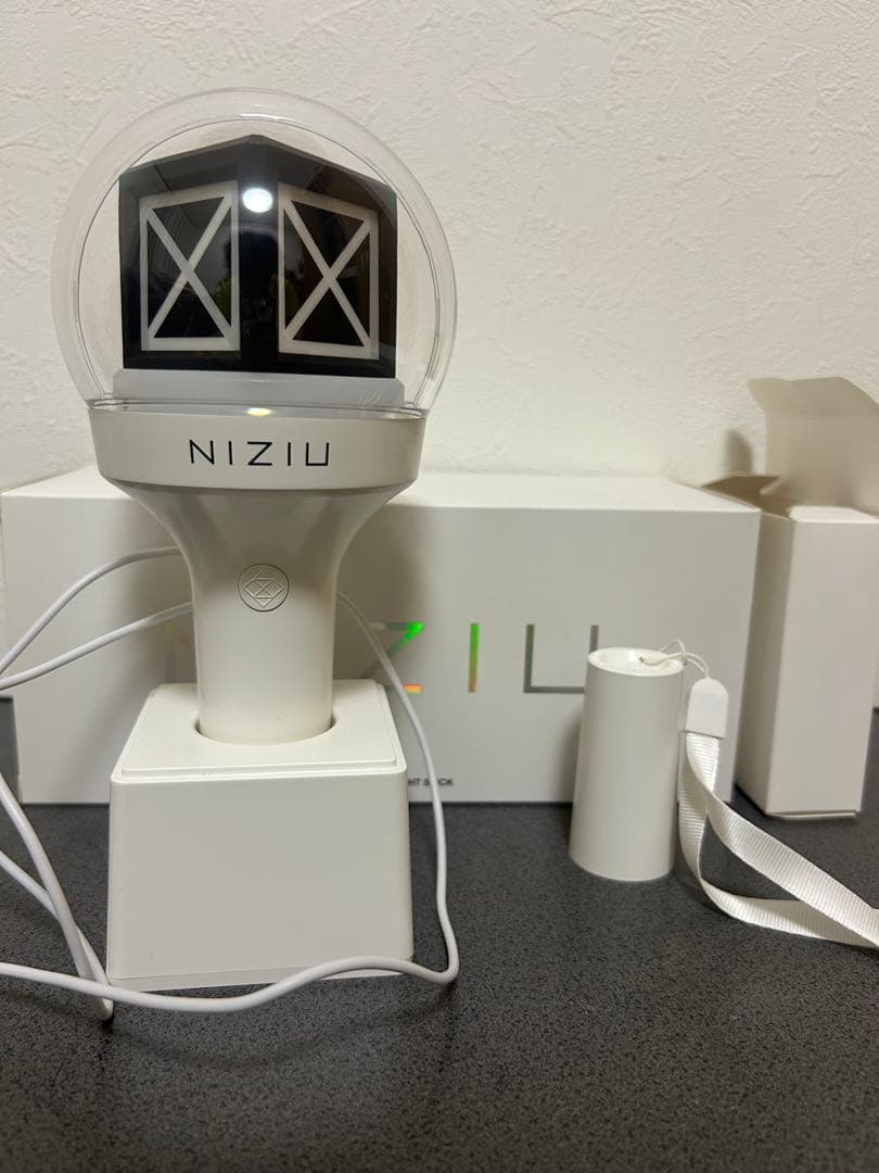 【値下げ】NIZIU ペンライト NiziU ペンライト - メルカリ