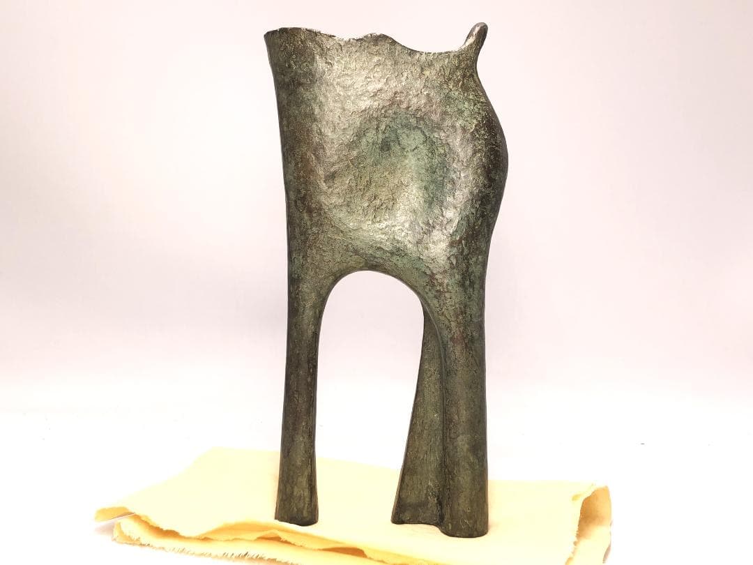 【 染川鉄之助 造　掛け花生 】　青銅一輪挿し　日展評議員　鋳金協会会長 彫刻集団・佐賀－第34回展－3 : tontonziziiのblog