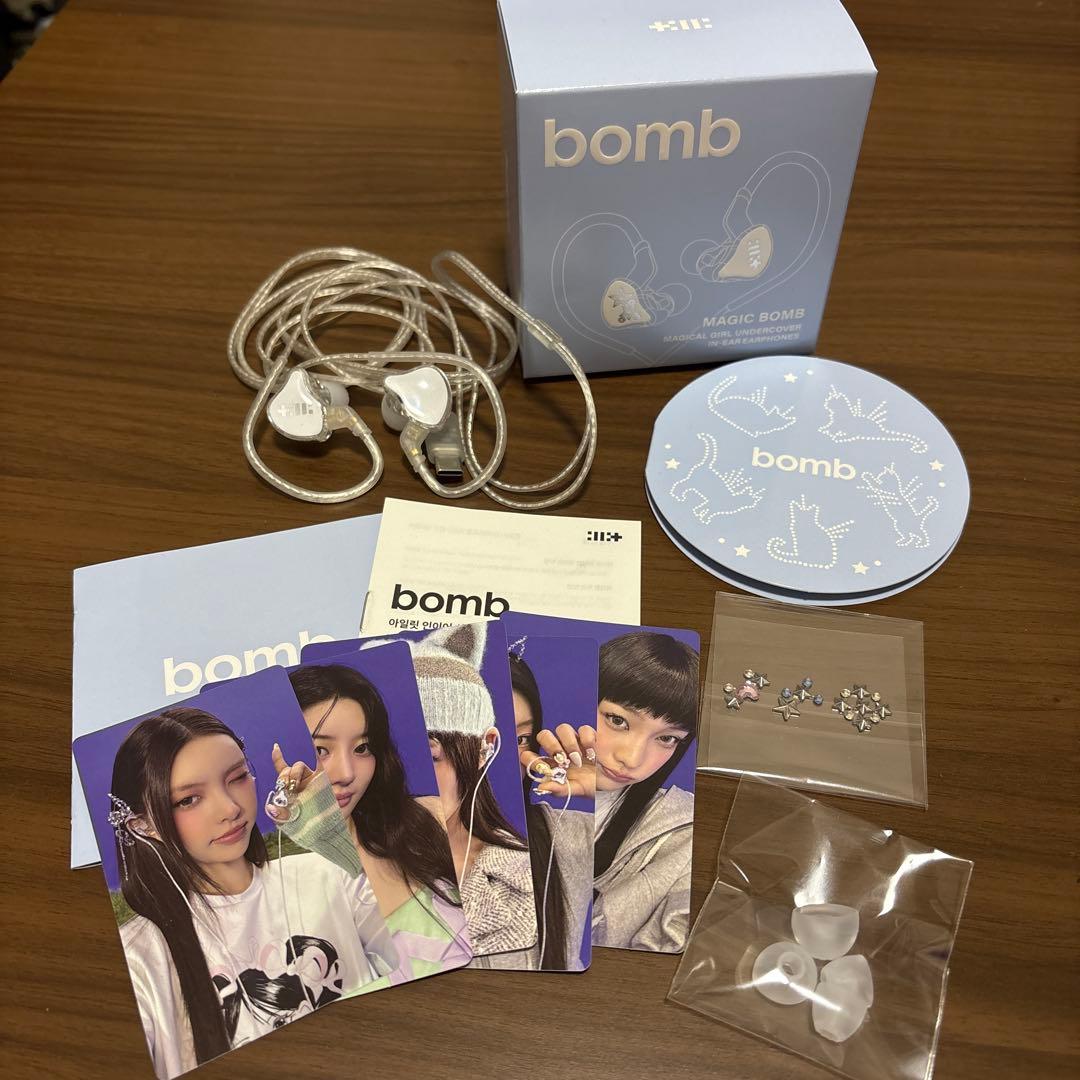 値下げ中！！ILLIT アイリット BOMBイヤモニ風イヤホン ILLIT イヤモニ風イヤホン bomb｜Yahoo!フリマ（旧PayPayフリマ）