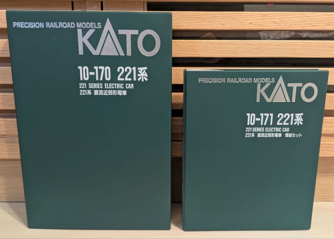 10-170 221系直流近郊形電車6両+増結セット　Nゲージ　KATO