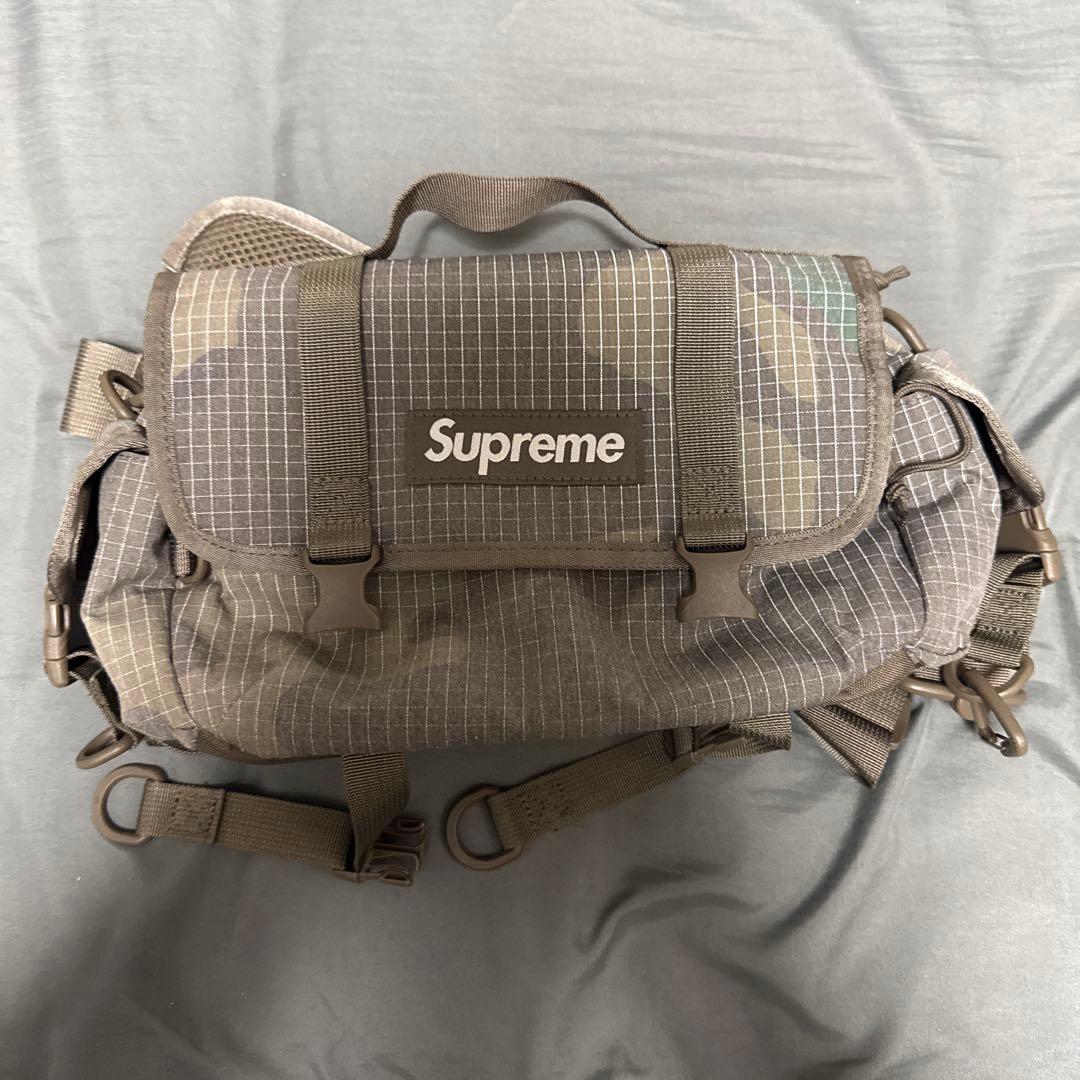 Supreme カモフラージュ ボディバッグ - メルカリ