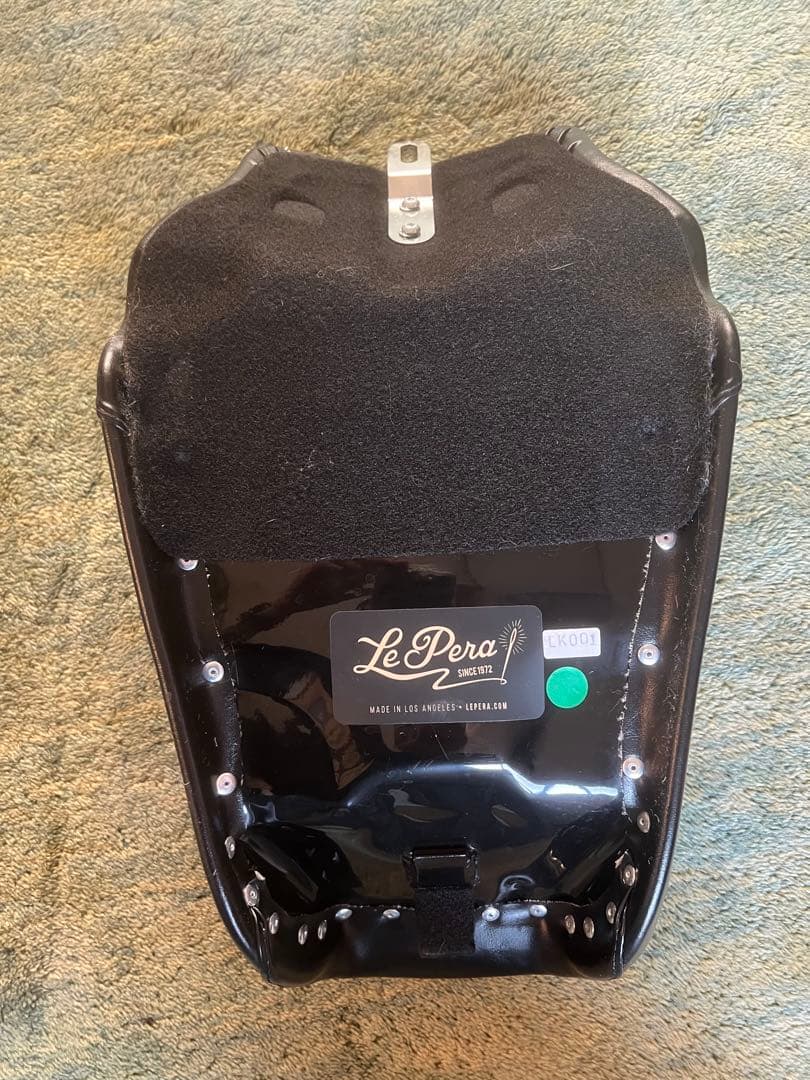 Le Pera バイクソロシート 黒 - メルカリ