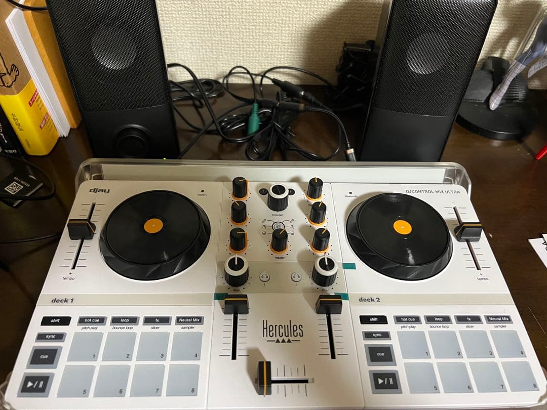 hercules djcontrol mix ultra スピーカー付き DJControl Mix Ultra - Dirigent | ディリゲント