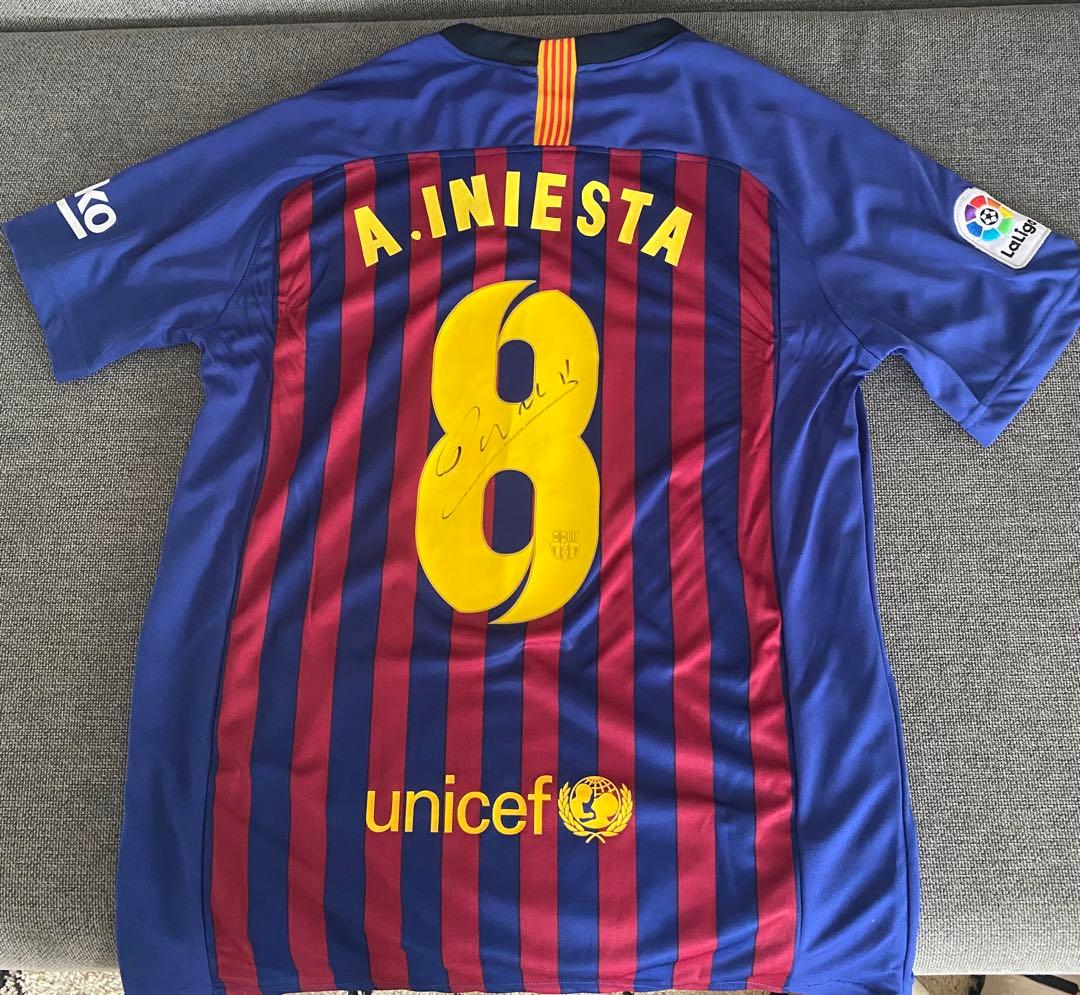 期間限定】元スペイン代表A・イニエスタ直筆サイン入りユニフォーム