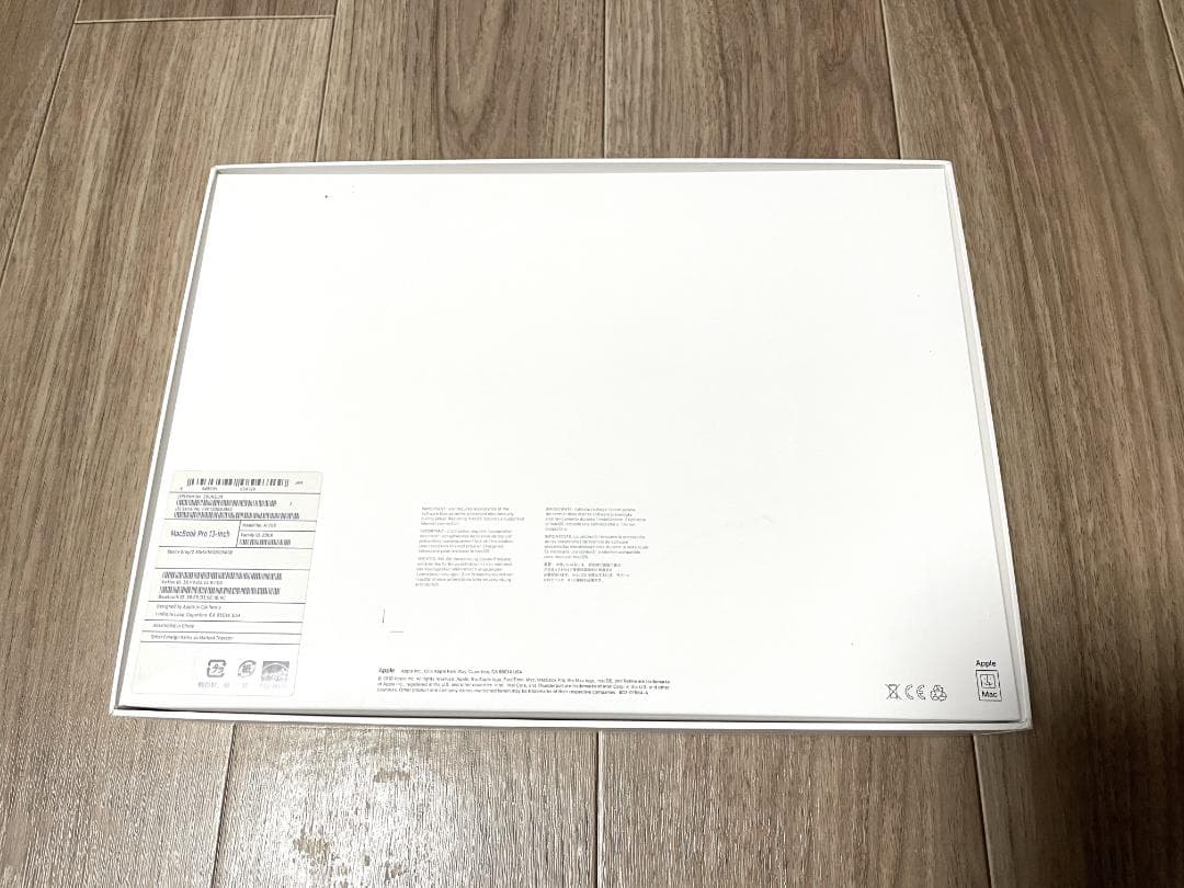 MacBook Pro 13インチ 2017 メモリ16GB 箱・純正充電器付き - メルカリ