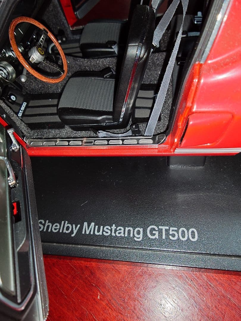 1967 Shelby Mustang GT500 1/18スケールモデル
