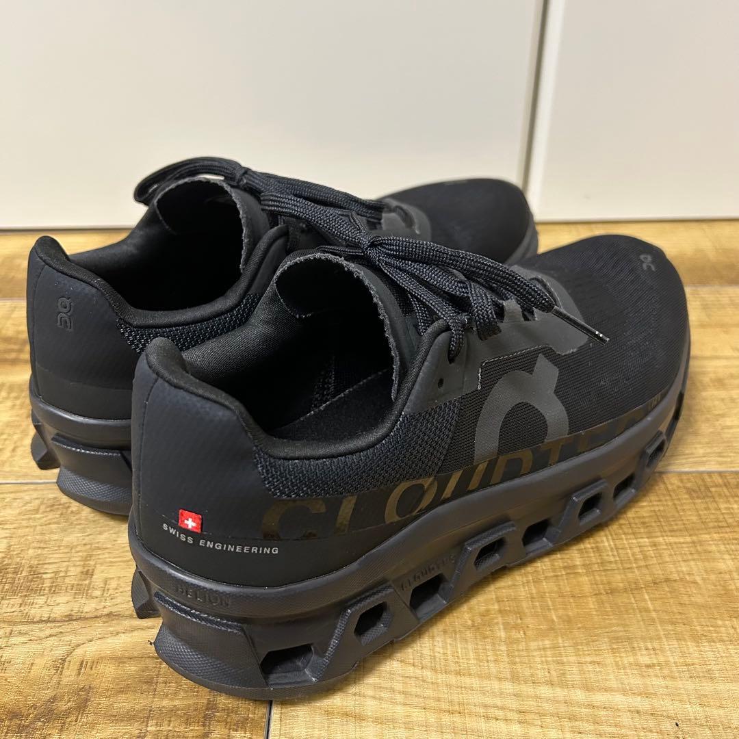 On クラウドモンスター 25.5cm