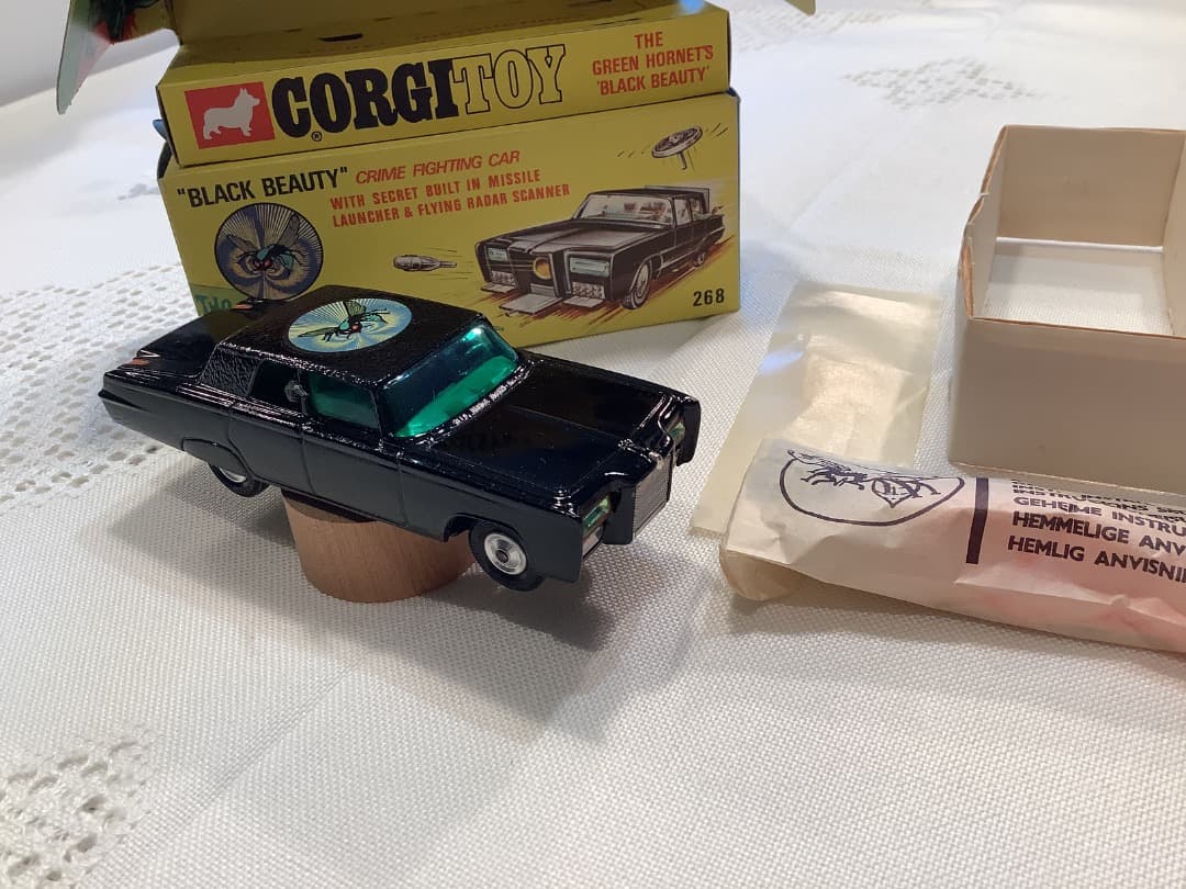 新品未使用品レア　コーギートイズ　ブラックビューティー　ミニカー