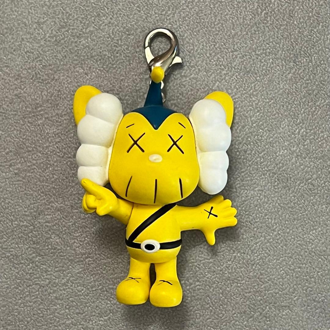 希少☆KAWSピーポくん キーホルダー2個セット - メルカリ